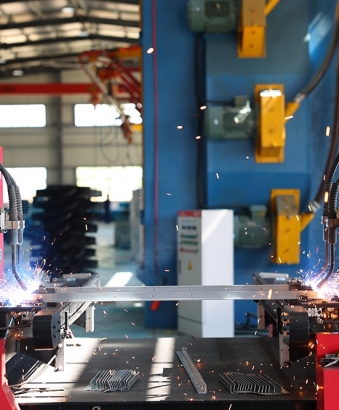 四點(diǎn)焊機(jī)